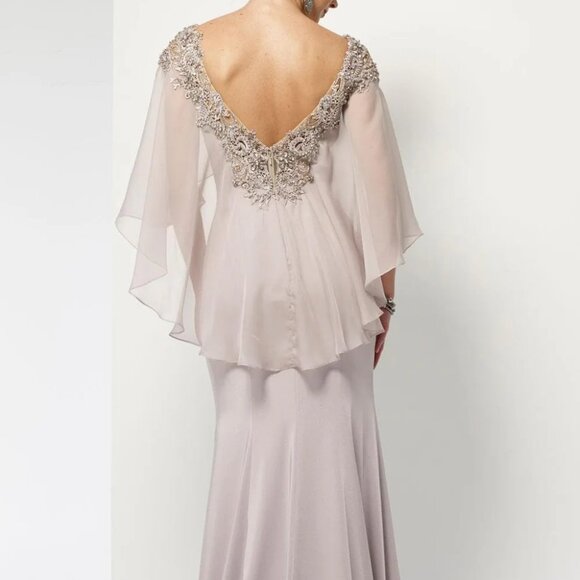 SAMPLE Boho Wedding Dress Bridal Gown, Elegant Formal Batwing Flutter Sleeve - Picture 2 of 15